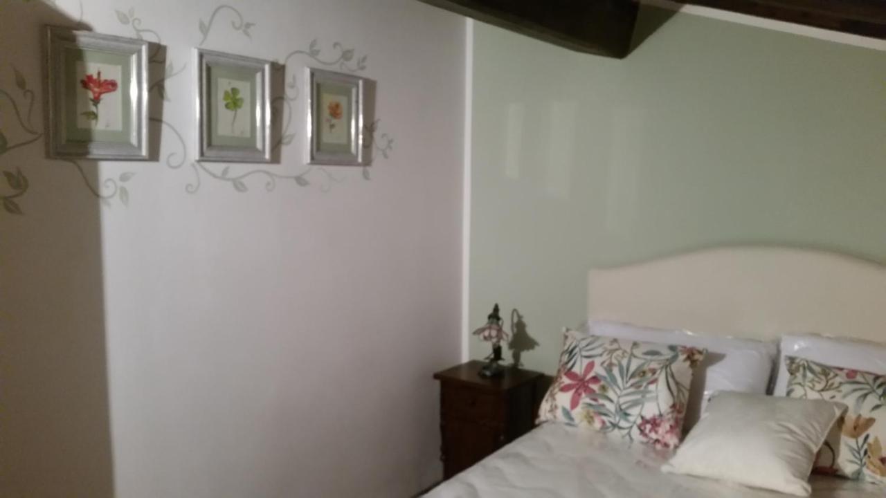 Il Nido Nel Borgo Casa Vacanze Camaiore Exterior foto
