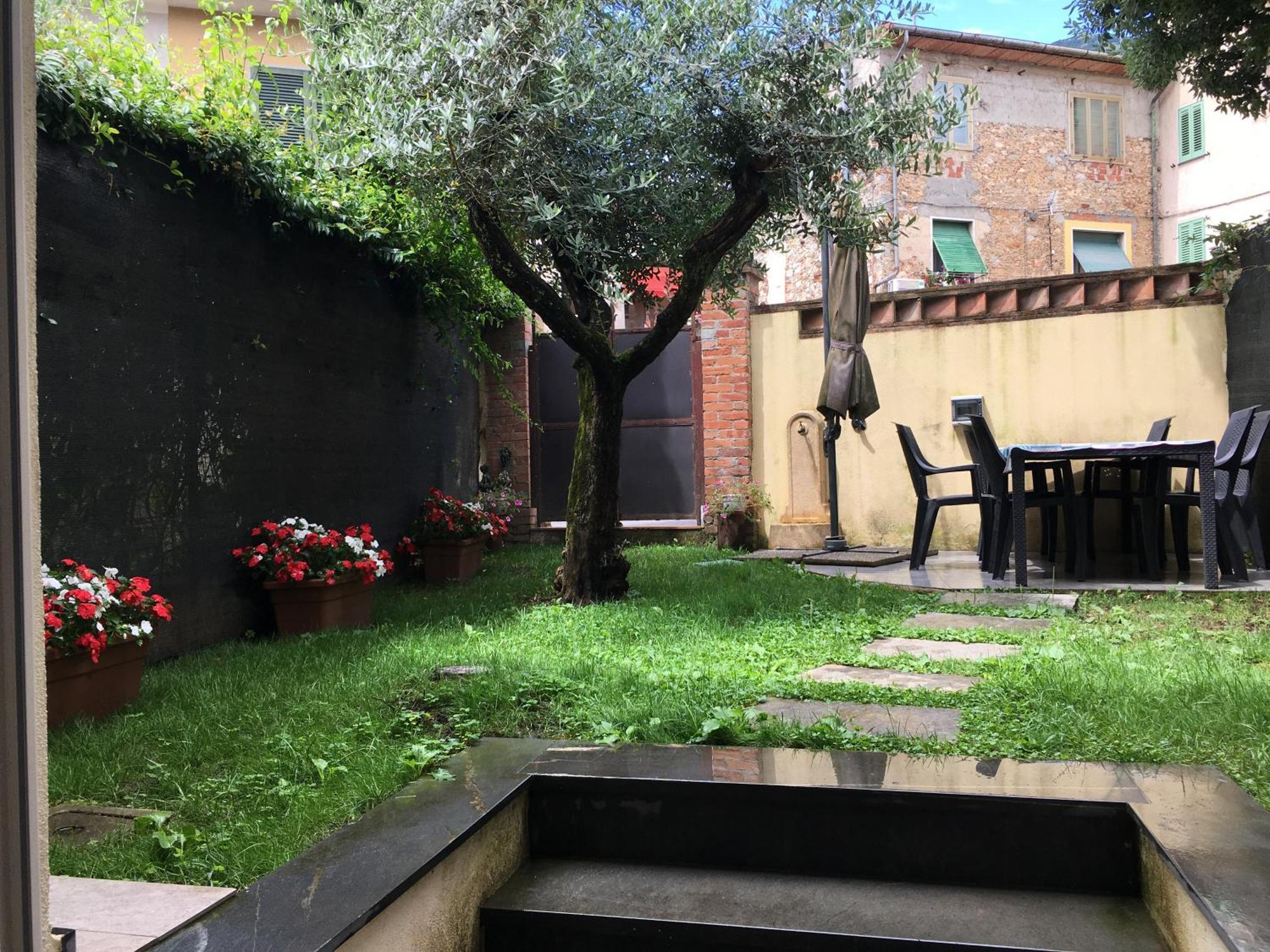 Il Nido Nel Borgo Casa Vacanze Camaiore Exterior foto